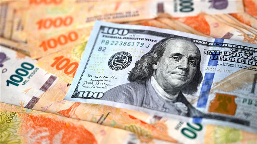 USD nears EGP 54 on October 19 at Egyptian banks
